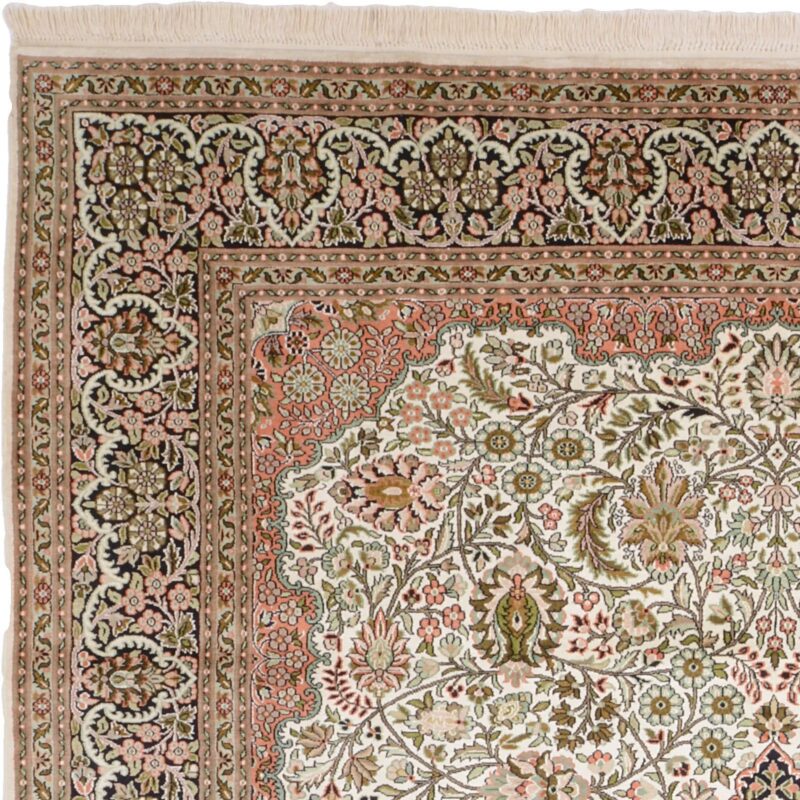 Kashmir Oriental Rug 185 × 276 cm, Silk, White/Beige, hand-knotted — view 6