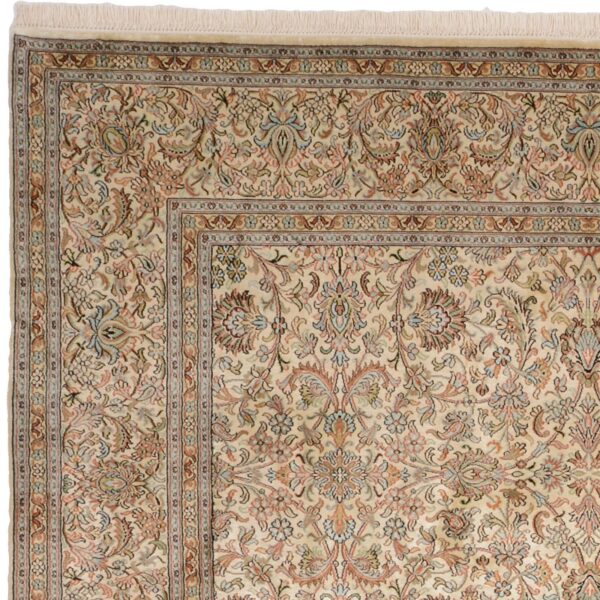 Kashmir Oriental Rug 186 × 280 cm, Silk, White/Beige, hand-knotted — view 6