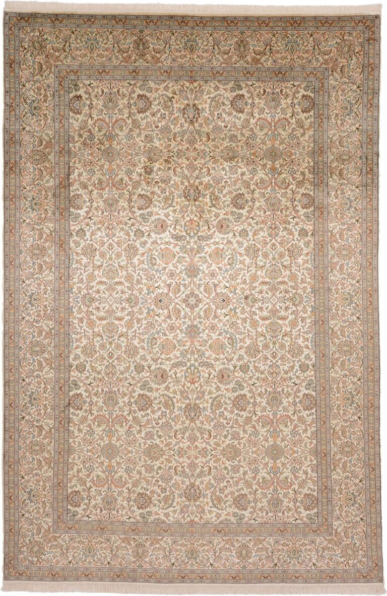 Kashmir Oriental Rug 186 × 280 cm, Silk, White/Beige, hand-knotted