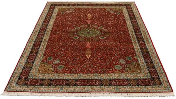 Kashmir Oriental Rug 187 × 276 cm, Silk, hand-knotted — view 2