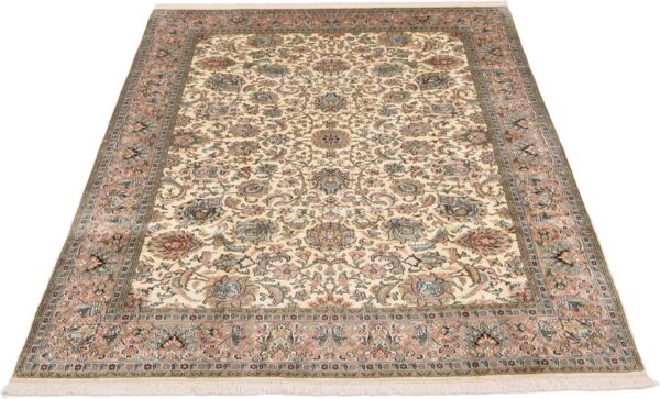 Kashmir Oriental Rug 190 × 276 cm, Silk, White/Beige, hand-knotted — view 2 Kashmir Oriental Rug 190 × 276 cm, Silk, White/Beige, hand-knotted — view 2