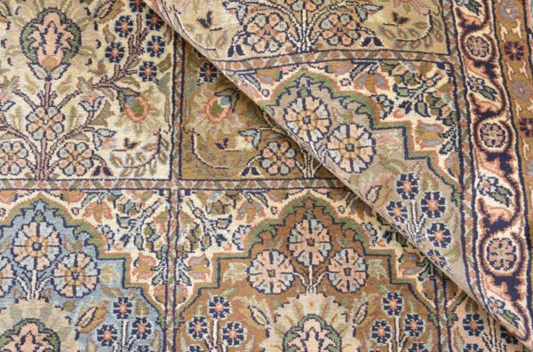 Kashmir Oriental Rug 190 × 278 cm, Silk, hand-knotted — view 4