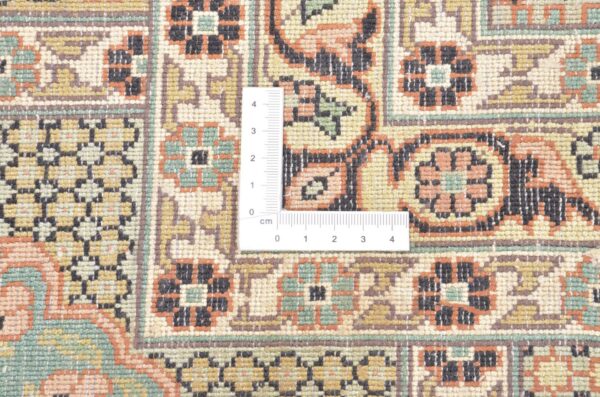 Kashmir Oriental Rug 198 × 287 cm, Silk, hand-knotted — view 3