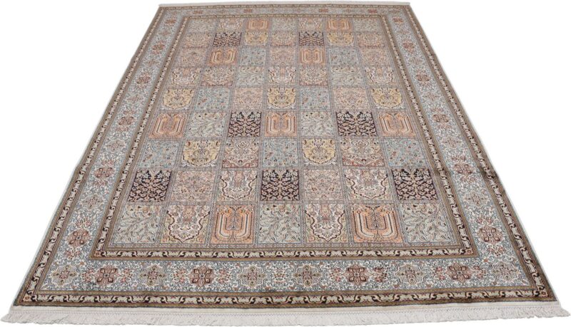 Kashmir Oriental Rug 208 × 297 cm, Silk, hand-knotted — view 2