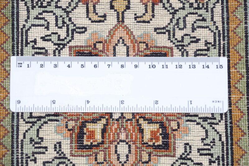 Kashmir Oriental Rug 208 × 297 cm, Silk, hand-knotted — view 11