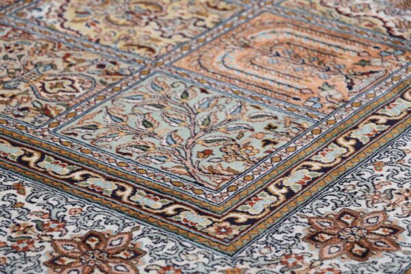 Kashmir Oriental Rug 208 × 297 cm, Silk, hand-knotted — view 5