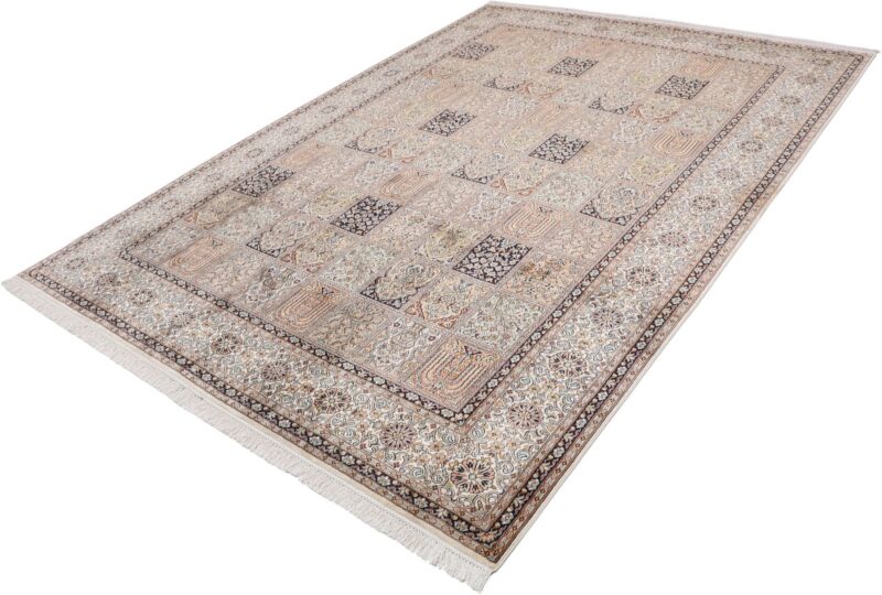 Kashmir Oriental Rug 208 × 307 cm, Silk, hand-knotted, fine — view 3 Kashmir Oriental Rug 208 × 307 cm, Silk, hand-knotted, fine — view 3