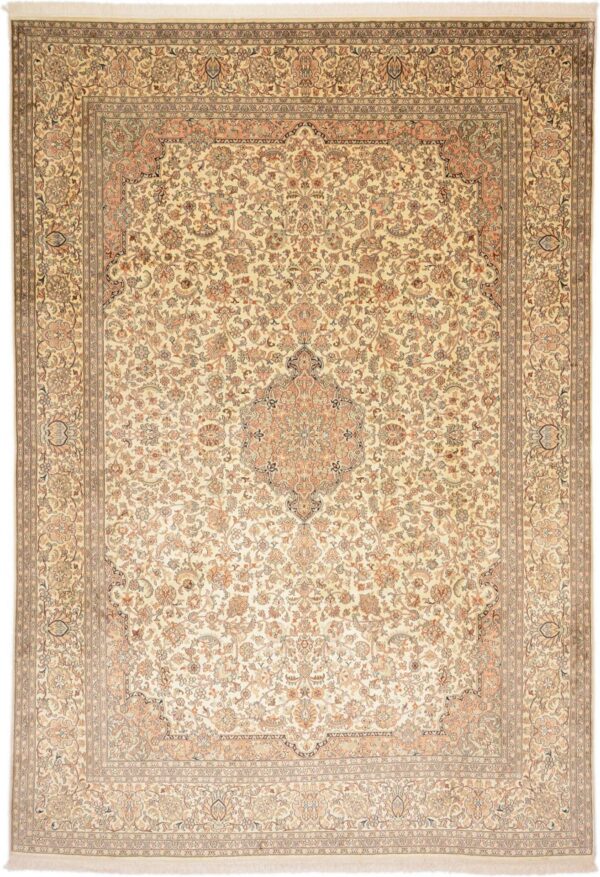 Kashmir Oriental Rug 214 × 310 cm, Silk, hand-knotted, pastel Kashmir Oriental Rug 214 × 310 cm, Silk, hand-knotted, pastel
