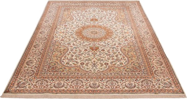 Kashmir Oriental Rug 214 × 311 cm, Silk, hand-knotted — view 3 Kashmir Oriental Rug 214 × 311 cm, Silk, hand-knotted — view 3
