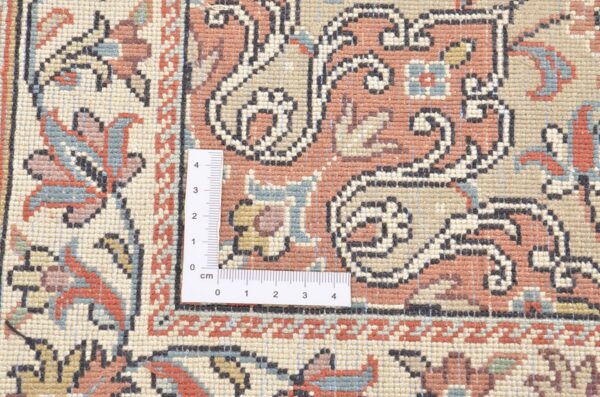 Kashmir Oriental Rug 214 × 311 cm, Silk, hand-knotted — view 4 Kashmir Oriental Rug 214 × 311 cm, Silk, hand-knotted — view 4