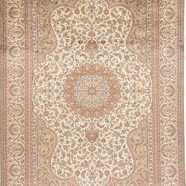 Kashmir Oriental Rug 214 × 311 cm, Silk, hand-knotted — view 6 Kashmir Oriental Rug 214 × 311 cm, Silk, hand-knotted — view 6