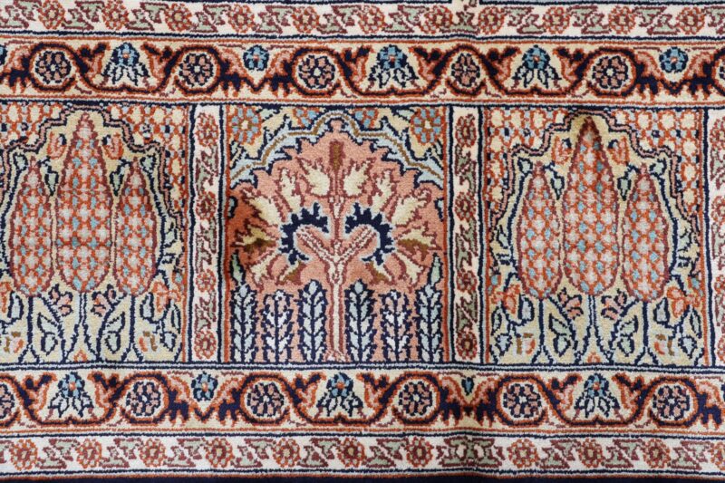 Kashmir Oriental Rug 215 × 301 cm, Silk, hand-knotted — view 8