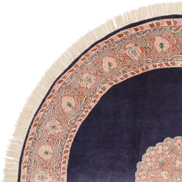 Kashmir Oriental Rug 240 × 240 cm, Silk, hand-knotted — view 5 Kashmir Oriental Rug 240 × 240 cm, Silk, hand-knotted — view 5