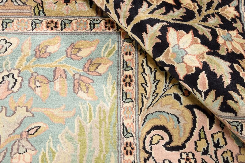 Kashmir Oriental Rug 243 × 307 cm, Silk, hand-knotted — view 4 Kashmir Oriental Rug 243 × 307 cm, Silk, hand-knotted — view 4