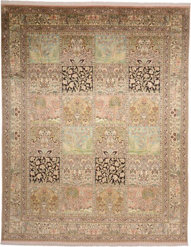 Kashmir Oriental Rug 243 × 307 cm, Silk, hand-knotted Kashmir Oriental Rug 243 × 307 cm, Silk, hand-knotted