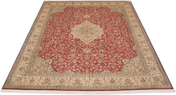 Kashmir Oriental Rug 245 × 312 cm, Silk, hand-knotted — view 2