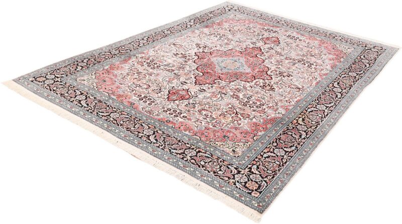 Kashmir Oriental Rug 245 × 335 cm, Silk, hand-knotted, luxury — view 3 Kashmir Oriental Rug 245 × 335 cm, Silk, hand-knotted, luxury — view 3
