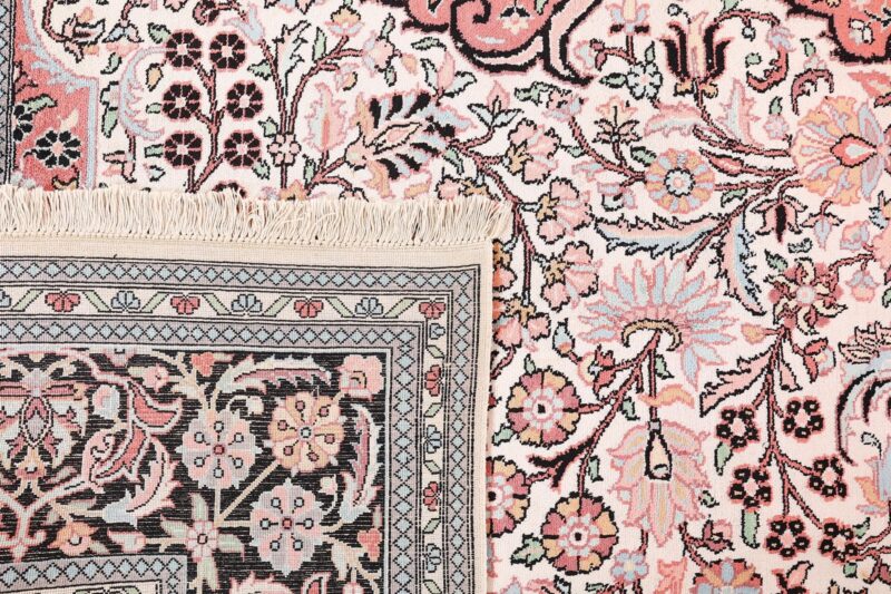 Kashmir Oriental Rug 245 × 335 cm, Silk, hand-knotted, luxury — view 7 Kashmir Oriental Rug 245 × 335 cm, Silk, hand-knotted, luxury — view 7