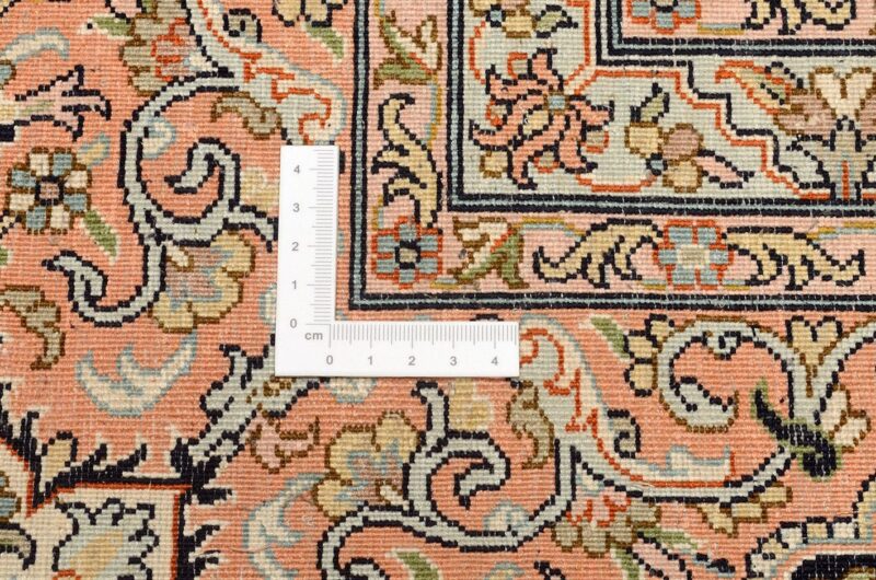 Kashmir Oriental Rug 246 × 315 cm, Silk, hand-knotted — view 3 Kashmir Oriental Rug 246 × 315 cm, Silk, hand-knotted — view 3