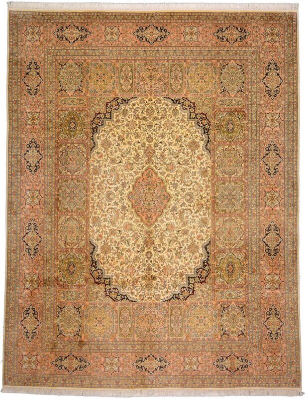 Kashmir Oriental Rug 246 × 315 cm, Silk, hand-knotted Kashmir Oriental Rug 246 × 315 cm, Silk, hand-knotted