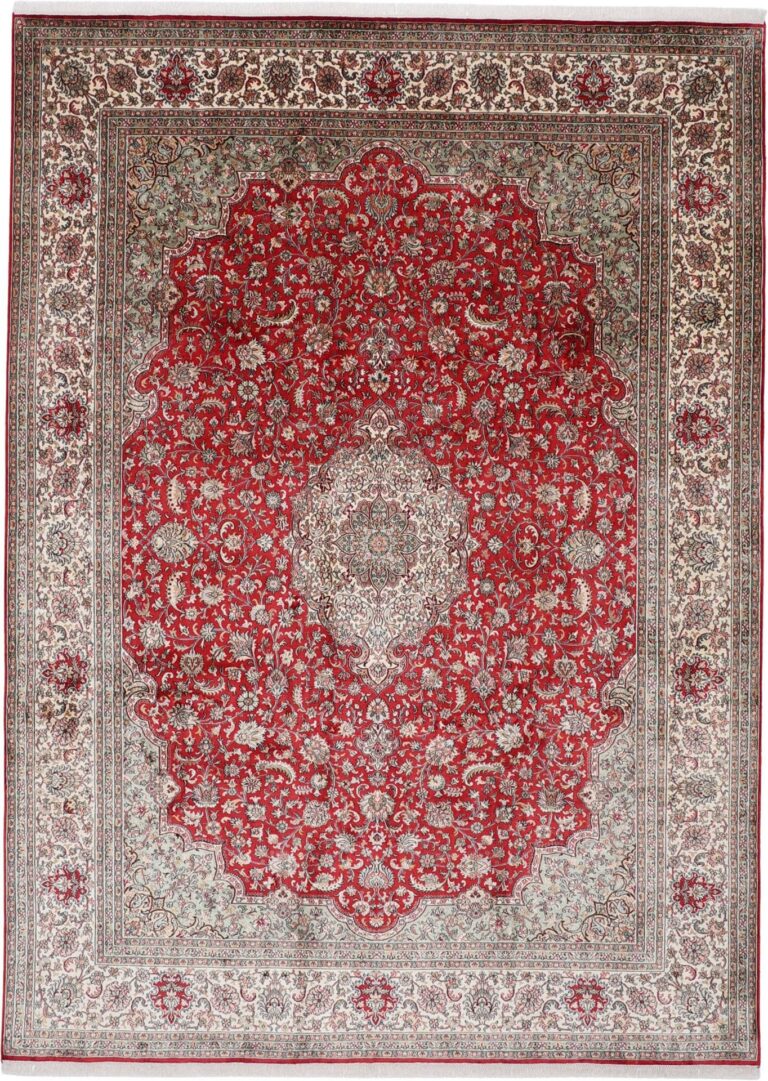 Kashmir Oriental Rug 246 × 340 cm, Silk, hand-knotted