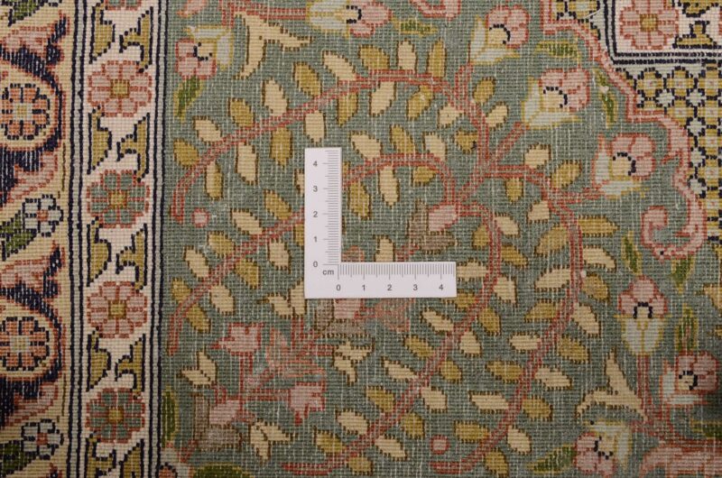Kashmir Oriental Rug 250 × 318 cm, Silk, hand-knotted — view 3 Kashmir Oriental Rug 250 × 318 cm, Silk, hand-knotted — view 3