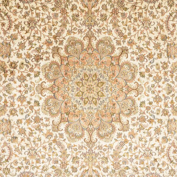 Kashmir Oriental Rug 254 × 344 cm, Silk, hand-knotted, Indian — view 4