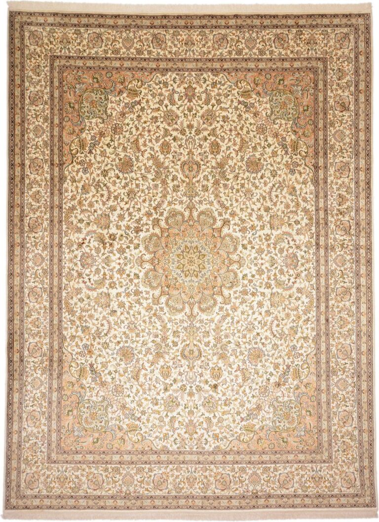 Kashmir Oriental Rug 254 × 344 cm, Silk, hand-knotted, Indian