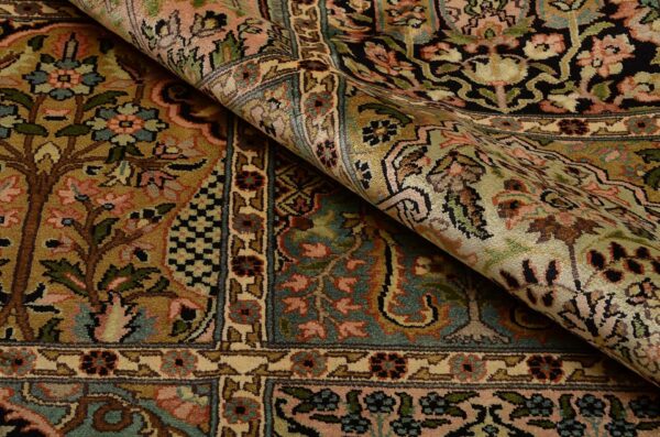 Kashmir Oriental Rug 276 × 361 cm, Silk, White/Beige, hand-knotted — view 4