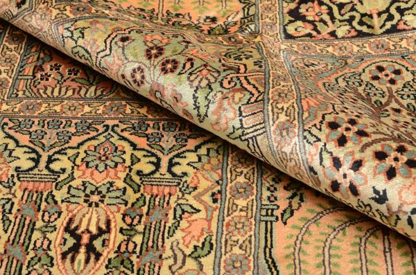 Kashmir Oriental Rug 276 × 371 cm, Silk, hand-knotted — view 4