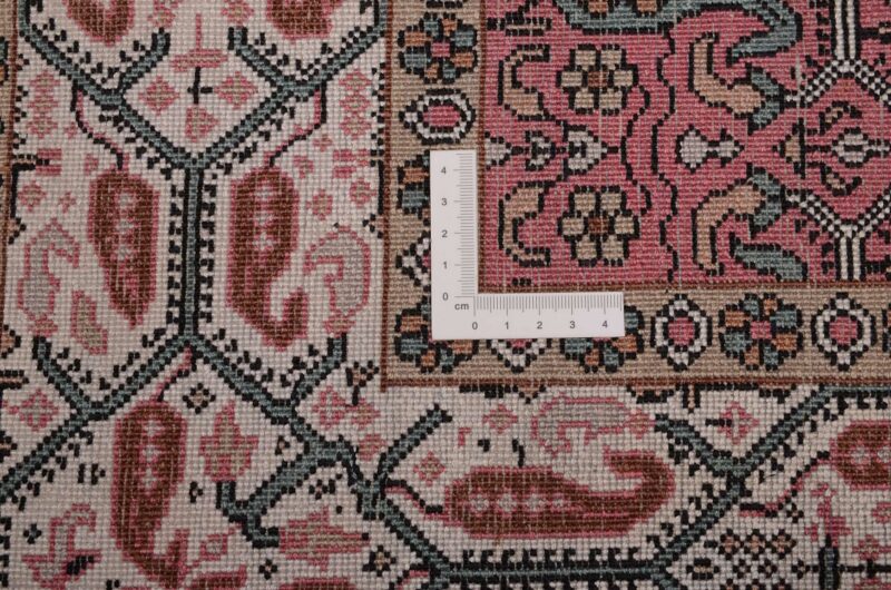 Kashmir Oriental Rug 97 × 301 cm, Silk, hand-knotted — view 3