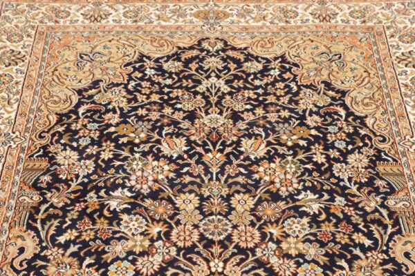 Kashmir Oriental Rug 122 × 189 cm, Silk, hand-knotted — view 8