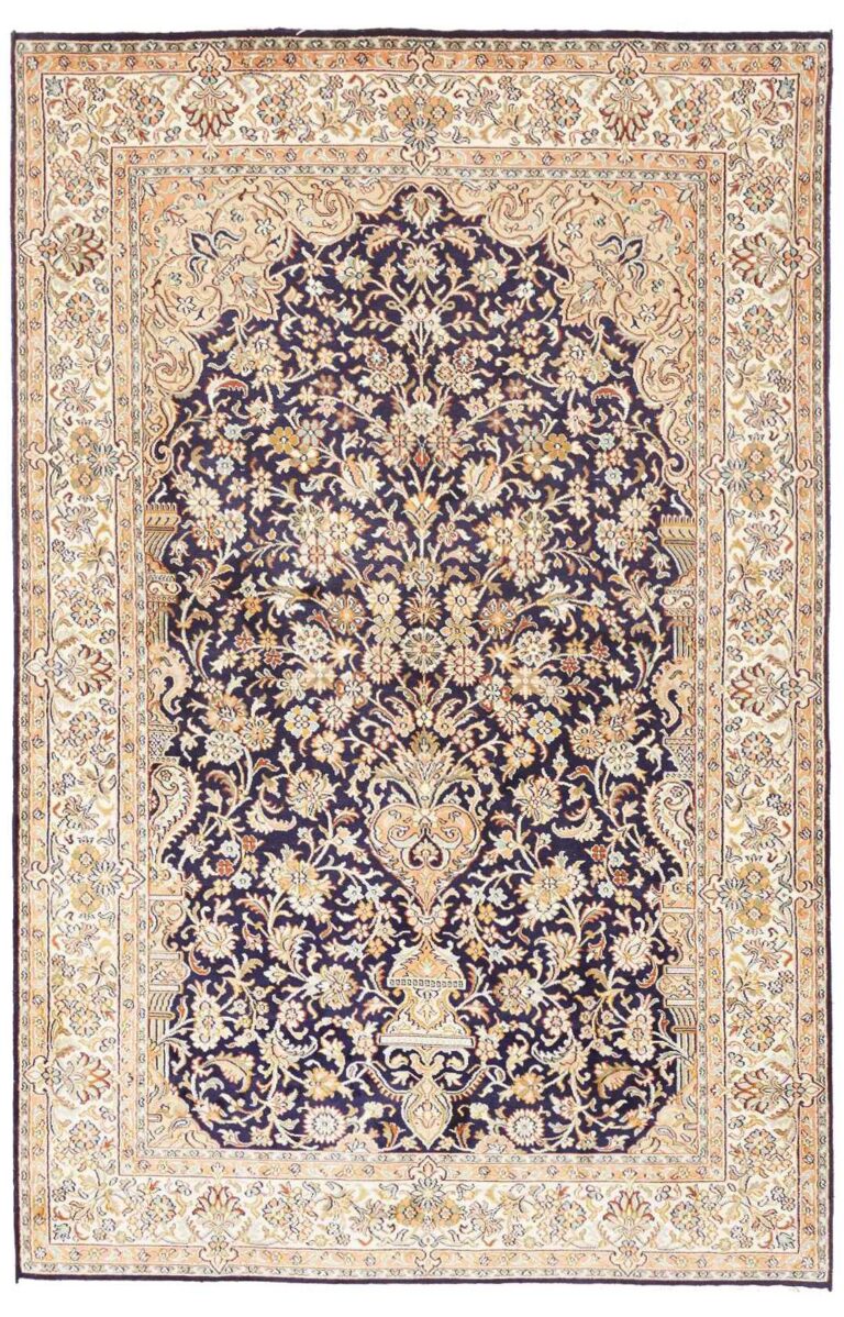 Kashmir Oriental Rug 122 × 189 cm, Silk, hand-knotted
