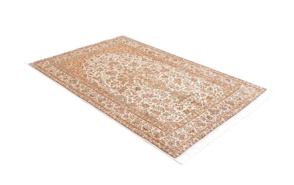 Kashmir Oriental Rug 126 × 191 cm, Silk, hand-knotted — view 3