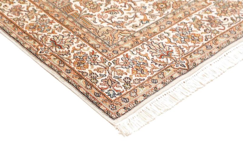 Kashmir Oriental Rug 126 × 191 cm, Silk, hand-knotted — view 5