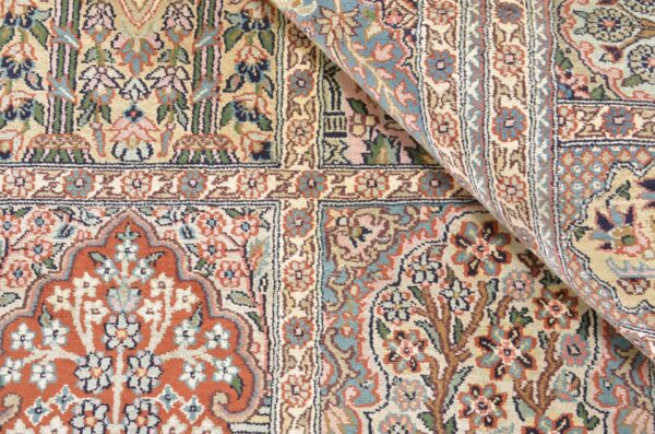 Kashmir Oriental Rug 130 × 196 cm, Silk, hand-knotted — view 4