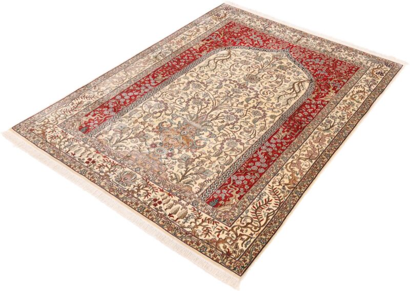 Kashmir Oriental Rug 153 × 217 cm, Silk, hand-knotted — view 4 Kashmir Oriental Rug 153 × 217 cm, Silk, hand-knotted — view 4