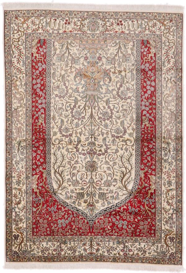 Kashmir Oriental Rug 153 × 217 cm, Silk, hand-knotted Kashmir Oriental Rug 153 × 217 cm, Silk, hand-knotted
