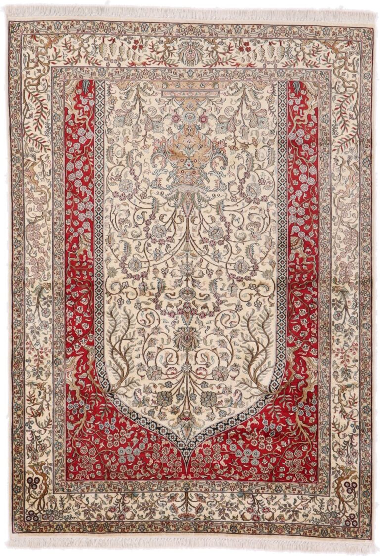 Kashmir Oriental Rug 153 × 217 cm, Silk, hand-knotted