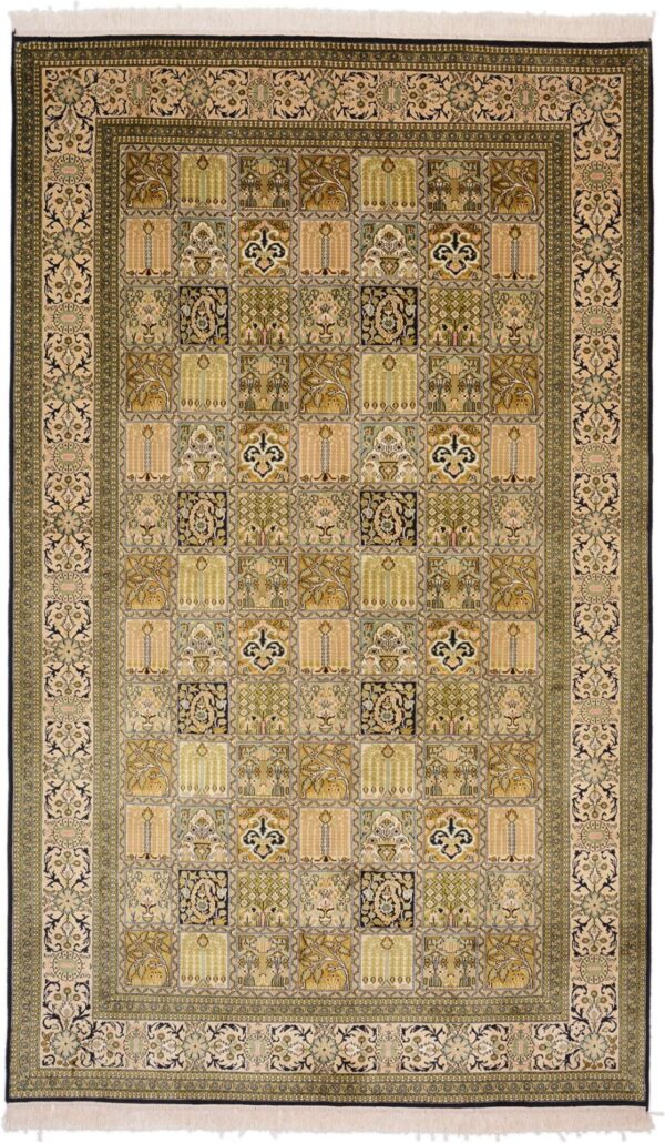 Kashmir Oriental Rug 153 × 255 cm, Silk, hand-knotted, pastel