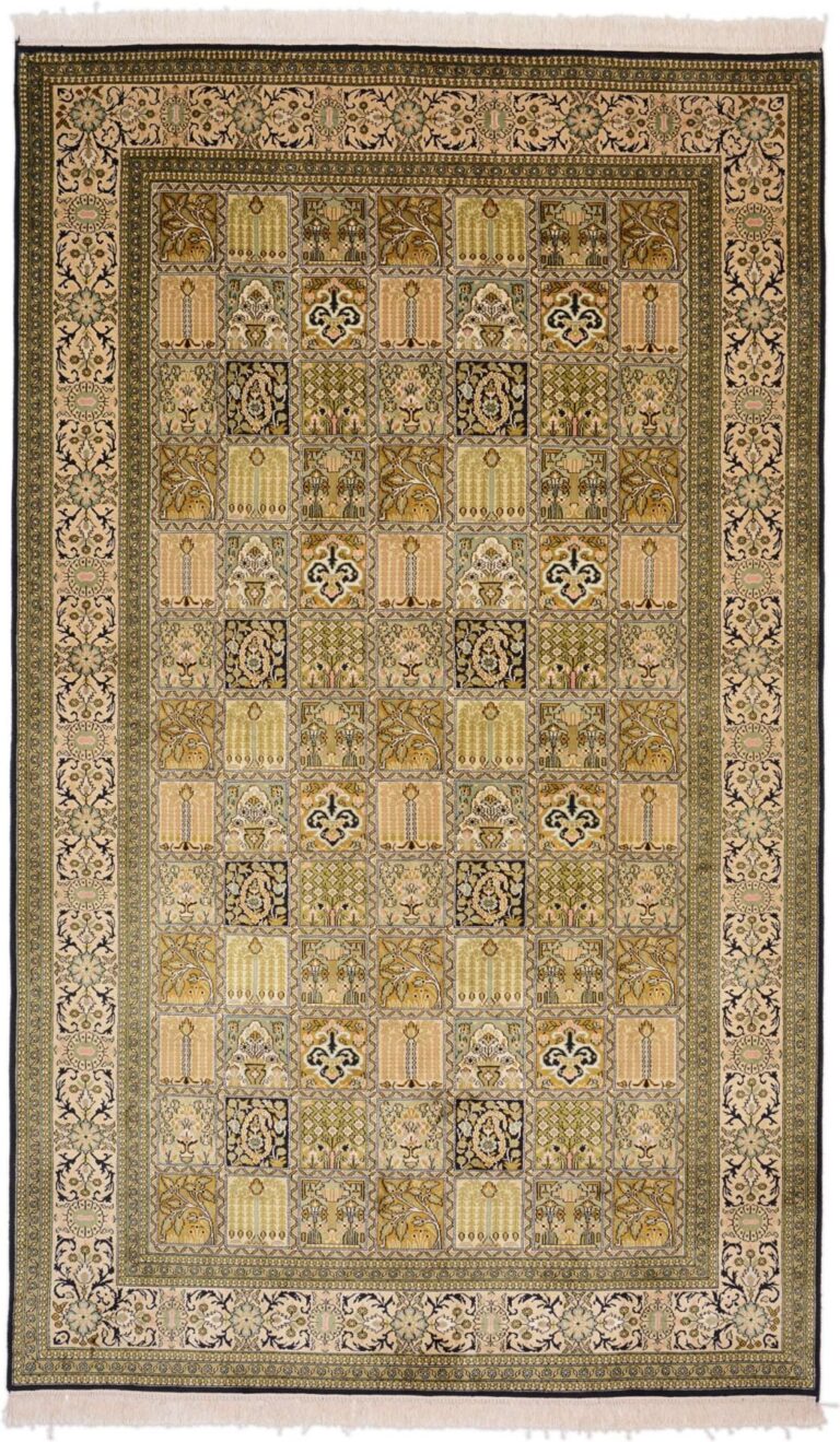 Kashmir Oriental Rug 153 × 255 cm, Silk, hand-knotted, pastel