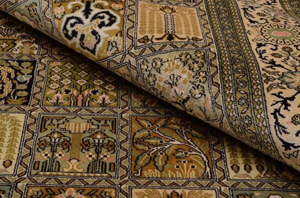 Kashmir Oriental Rug 153 × 255 cm, Silk, hand-knotted, pastel — view 4
