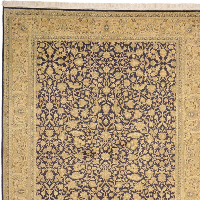 Kashmir Oriental Rug 154 × 208 cm, Silk, hand-knotted, pastel — view 6