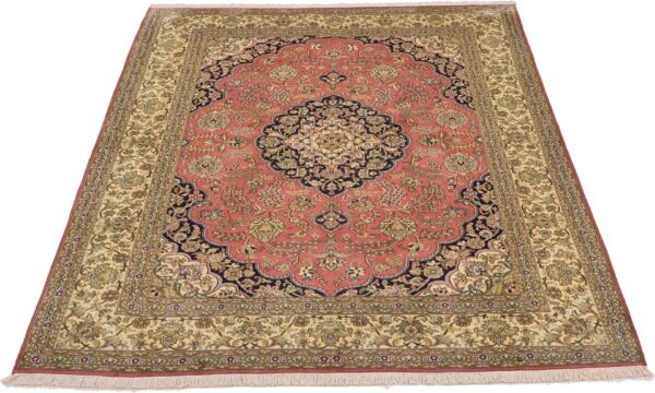 Kashmir Oriental Rug 154 × 221 cm, Silk, hand-knotted — view 2