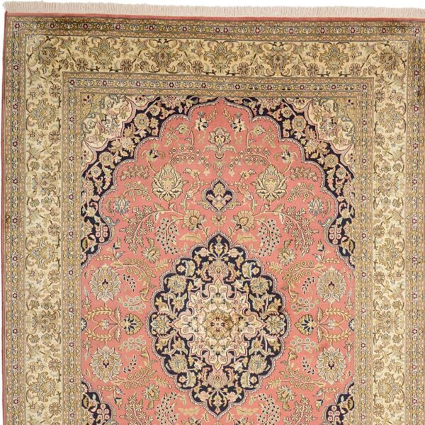Kashmir Oriental Rug 154 × 221 cm, Silk, hand-knotted — view 6
