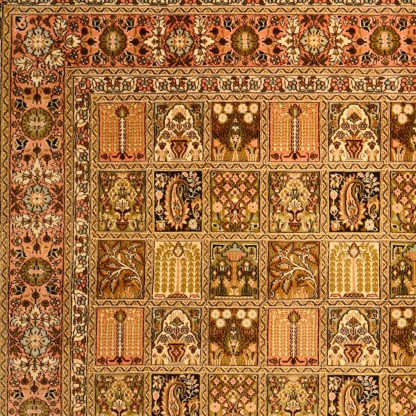 Kashmir Oriental Rug 158 × 213 cm, Silk, hand-knotted — view 4 Kashmir Oriental Rug 158 × 213 cm, Silk, hand-knotted — view 4