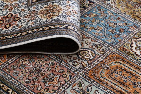 Kashmir Oriental Rug 162 × 241 cm, Silk, hand-knotted — view 10