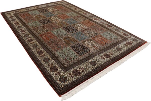 Kashmir Oriental Rug 168 × 245 cm, Silk, hand-knotted — view 4 Kashmir Oriental Rug 168 × 245 cm, Silk, hand-knotted — view 4