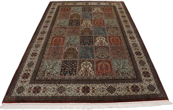 Kashmir Oriental Rug 168 × 245 cm, Silk, hand-knotted — view 7 Kashmir Oriental Rug 168 × 245 cm, Silk, hand-knotted — view 7