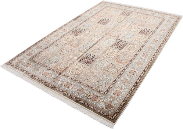 Kashmir Oriental Rug 169 × 244 cm, Silk, hand-knotted — view 3